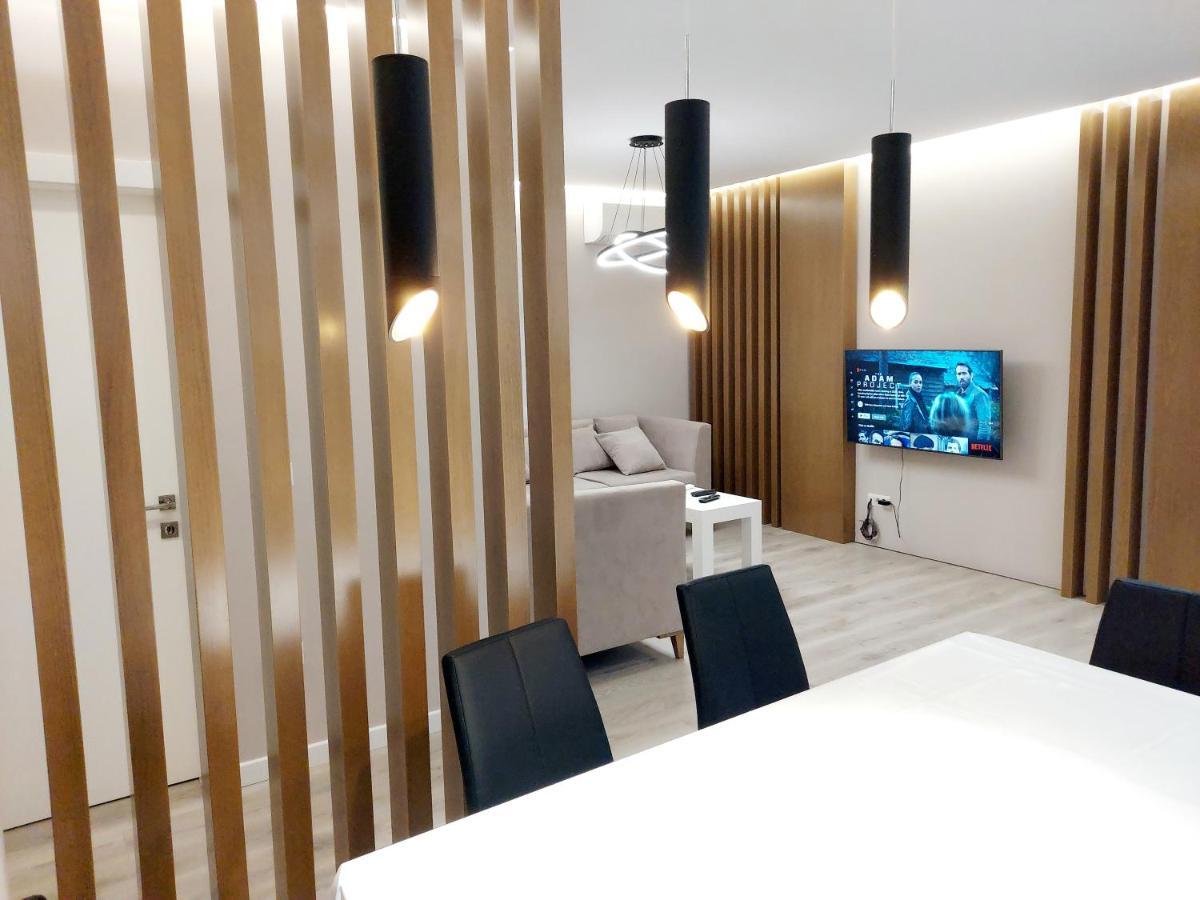 Luxurious Double Bedroom Suite Тирана Экстерьер фото